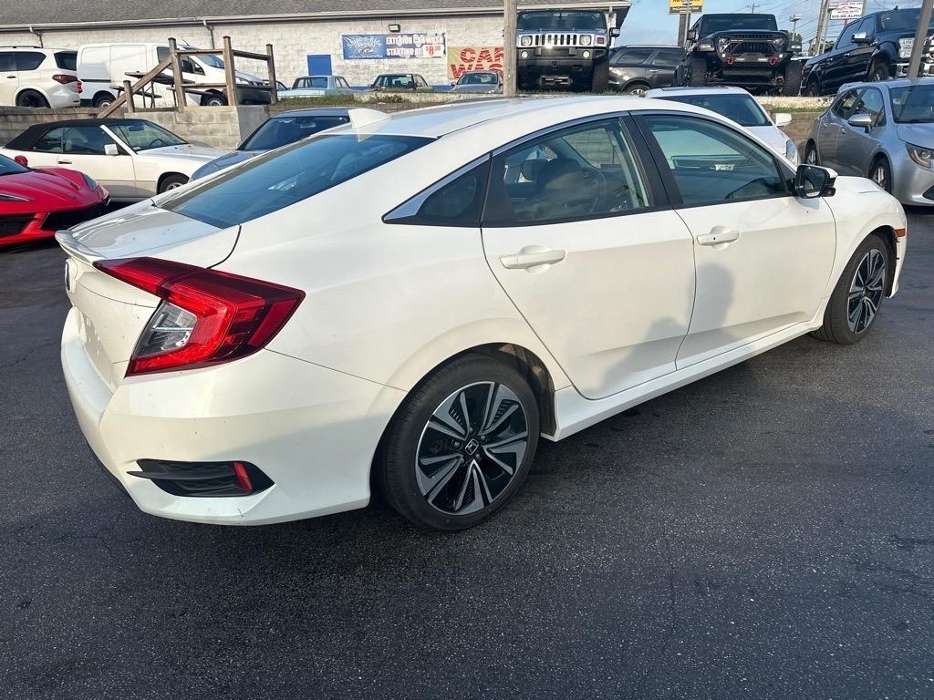 Honda Civic EX-T Sedan CVT 2017
