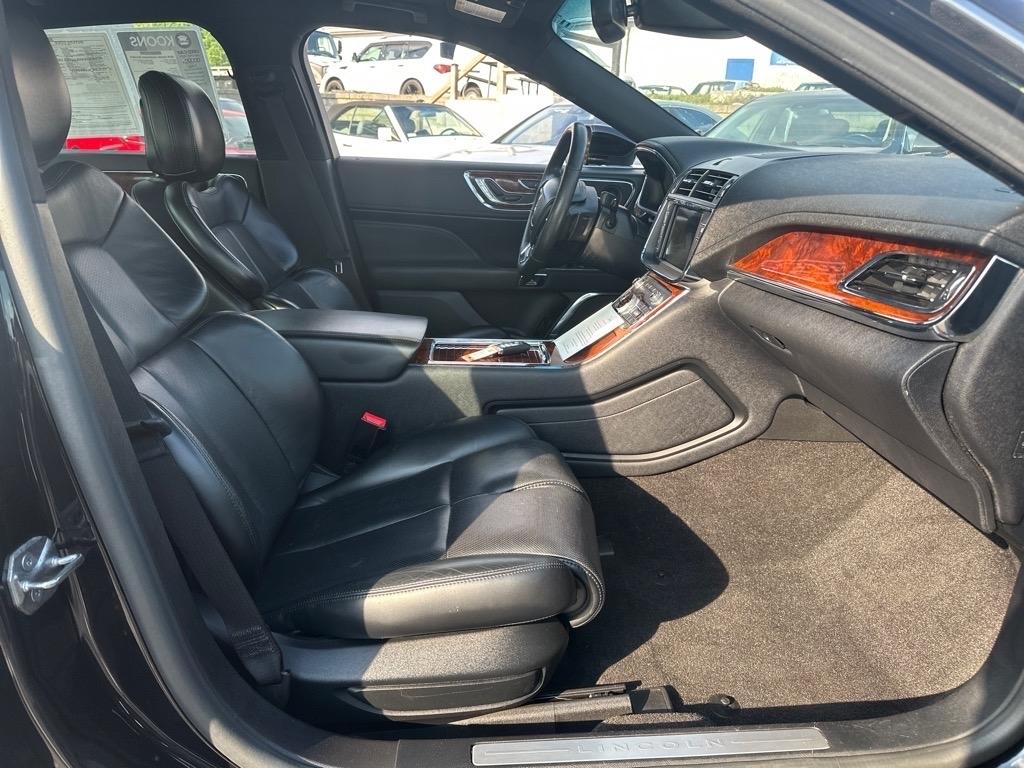 Lincoln Continental Premier AWD 2020