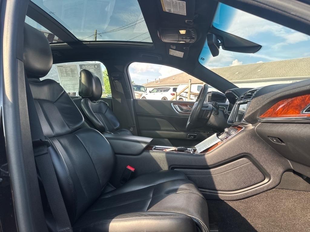 Lincoln Continental Premier AWD 2020
