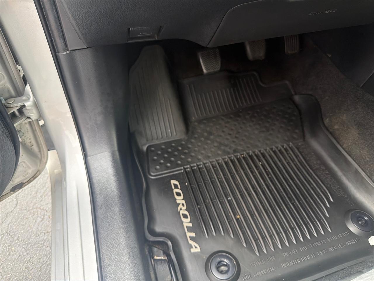 Toyota Corolla XLE CVT 2019