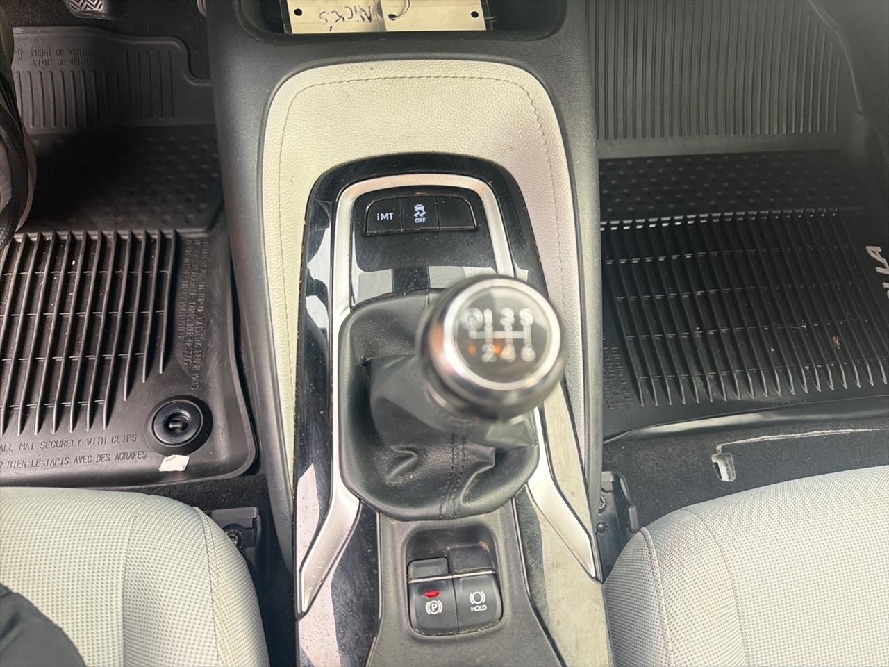 Toyota Corolla XLE CVT 2019
