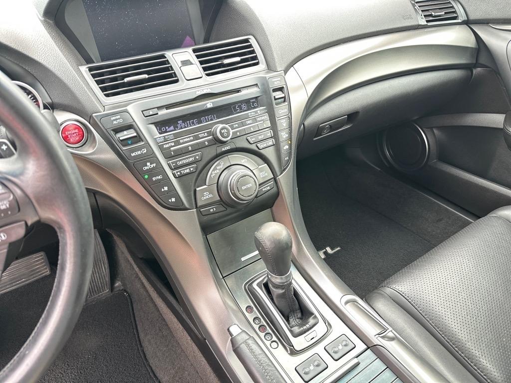 Acura TL 6-Speed AT with Tech Package and 18-In. WP 2014