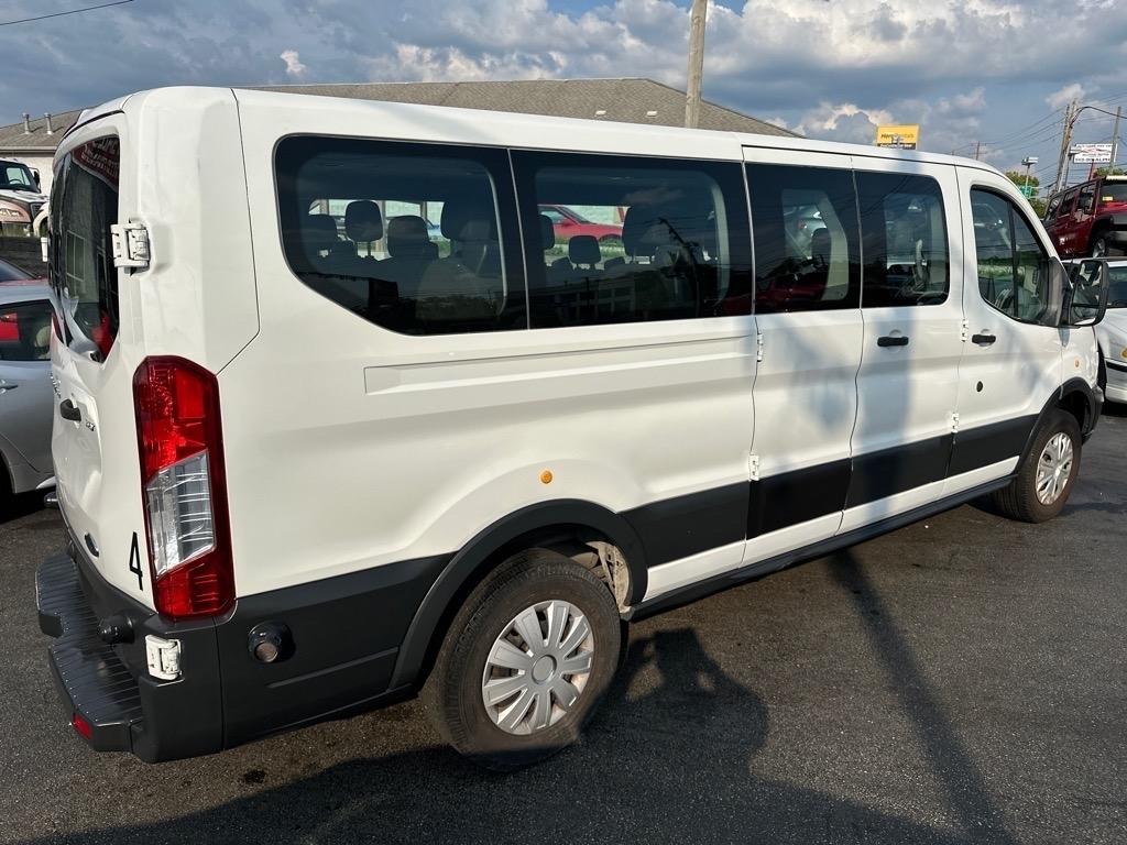 Ford Transit 350 Wagon Low Roof XLT 60/40 Pass. 148-in. WB 2017