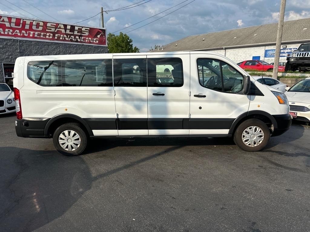 Ford Transit 350 Wagon Low Roof XLT 60/40 Pass. 148-in. WB 2017