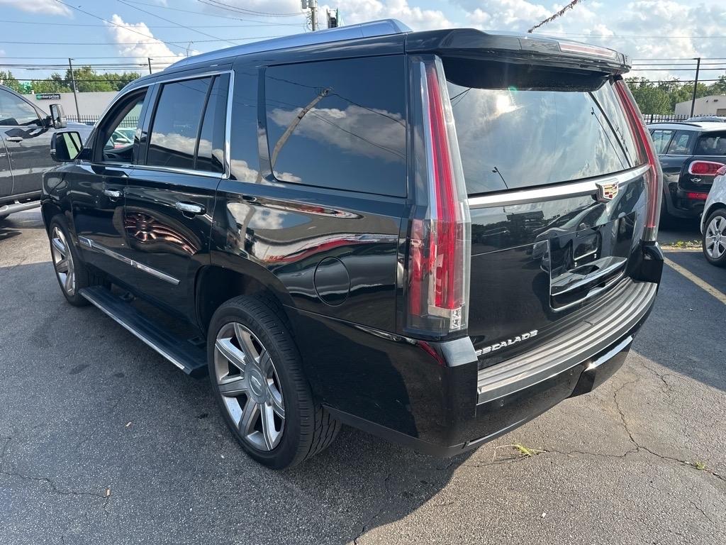 Cadillac Escalade Premium 4WD 2017