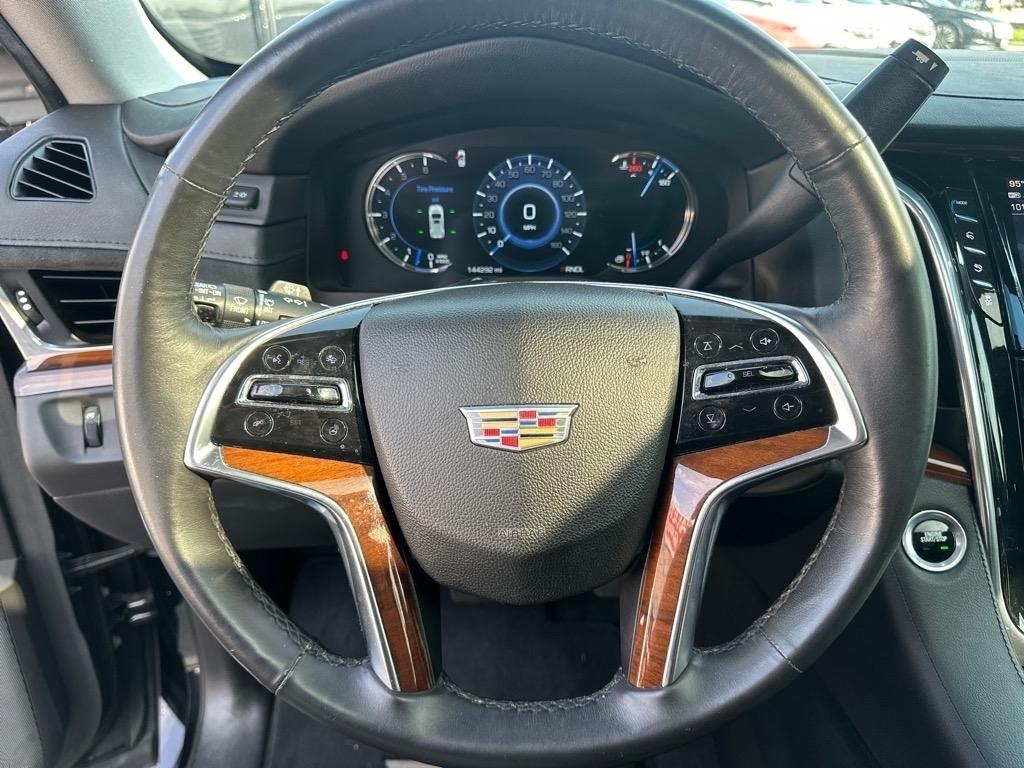 Cadillac Escalade Premium 4WD 2017