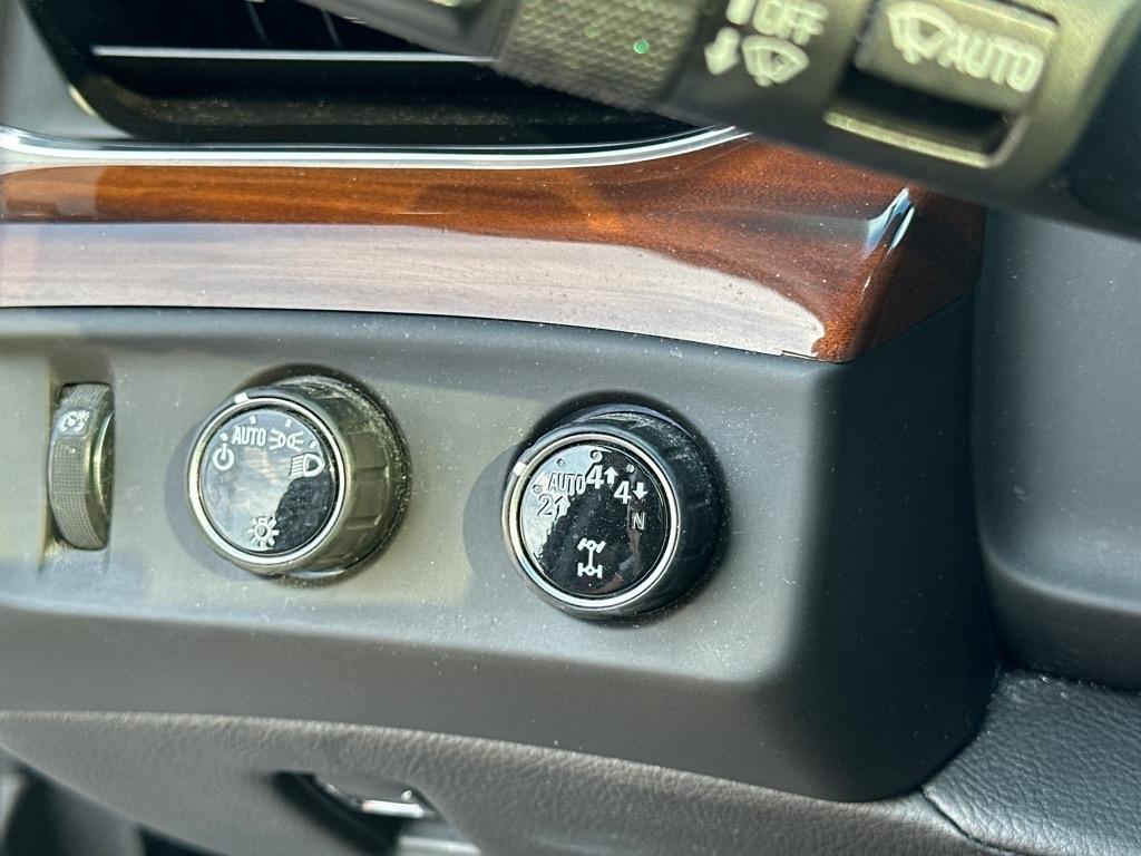Cadillac Escalade Premium 4WD 2017