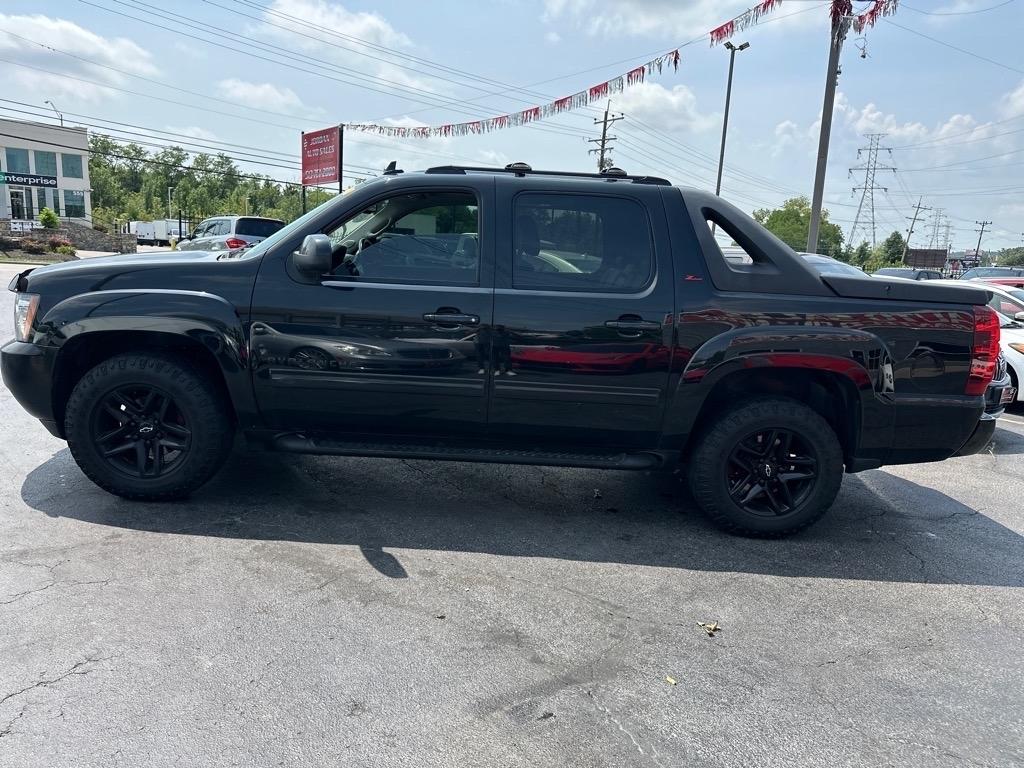 Chevrolet Avalanche LT 4WD 2012