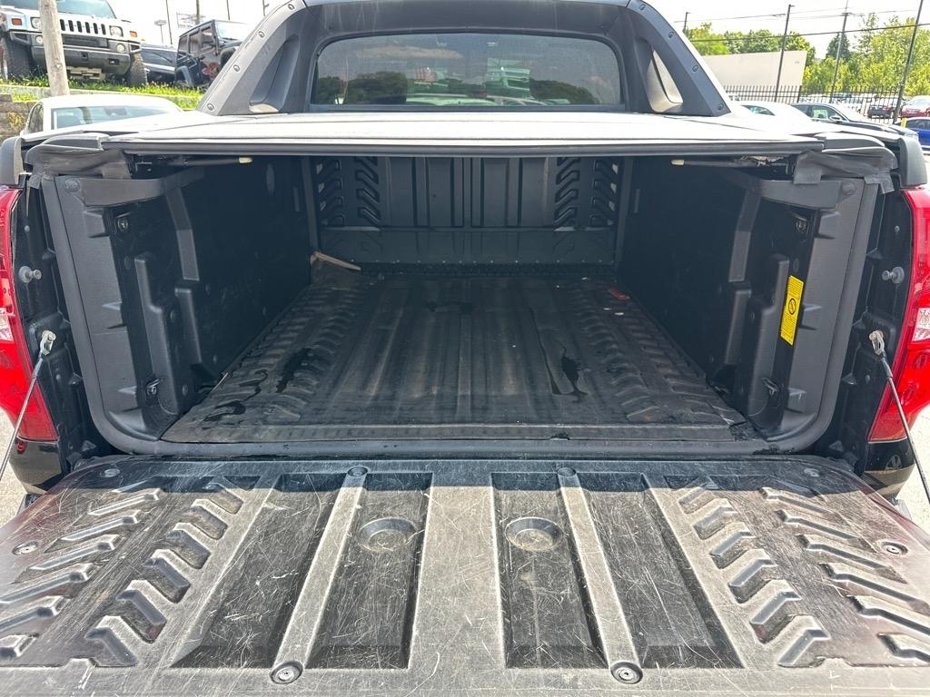 Chevrolet Avalanche LT 4WD 2012