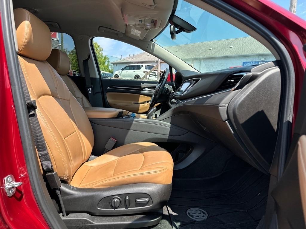 Buick Enclave Essence AWD 2018