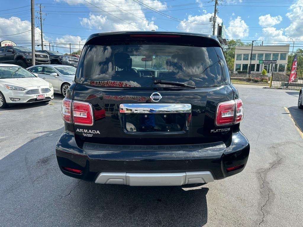 Nissan Armada Platinum AWD 2017