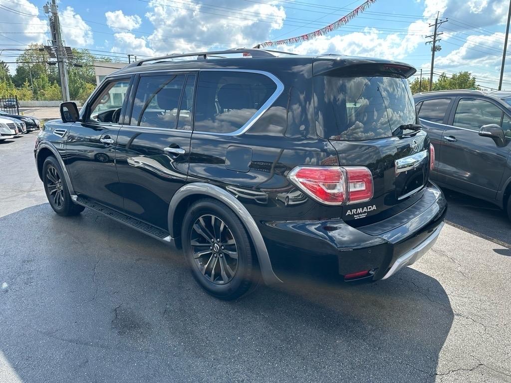 Nissan Armada Platinum AWD 2017