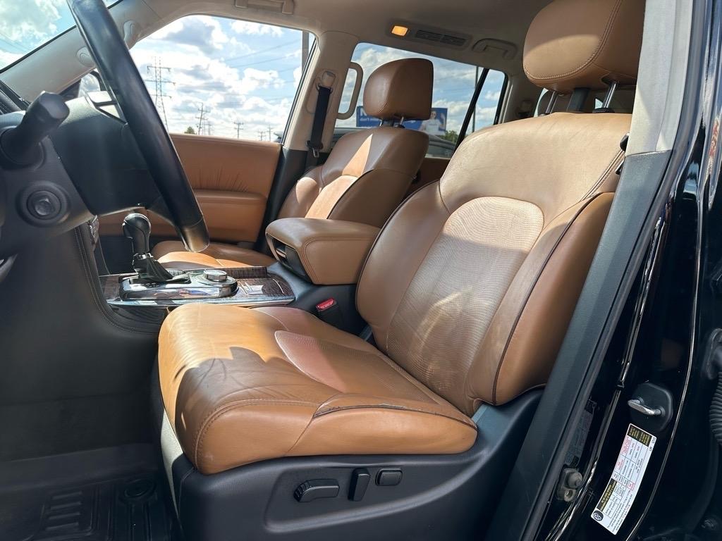Nissan Armada Platinum AWD 2017