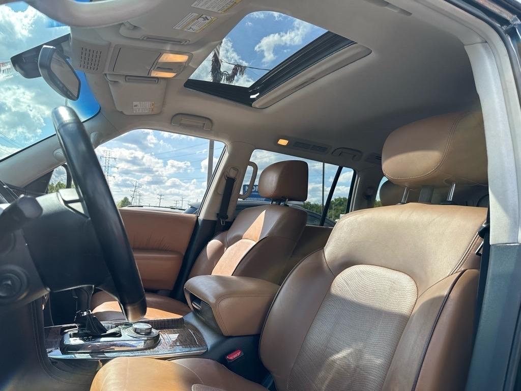 Nissan Armada Platinum AWD 2017