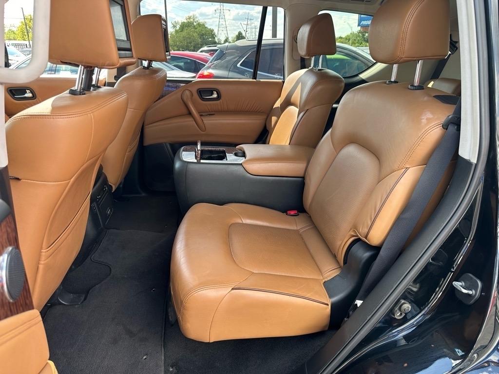 Nissan Armada Platinum AWD 2017
