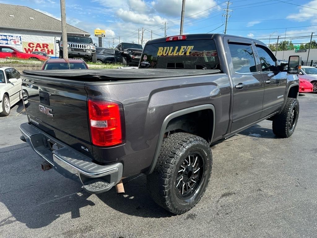 GMC Sierra photo 4
