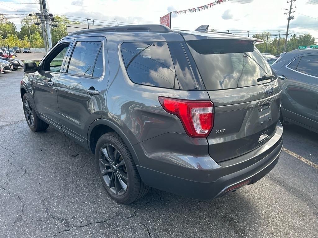 Ford Explorer XLT 4WD 2017