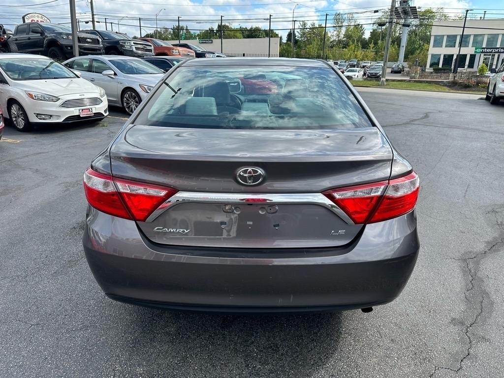 Toyota Camry SE 2015