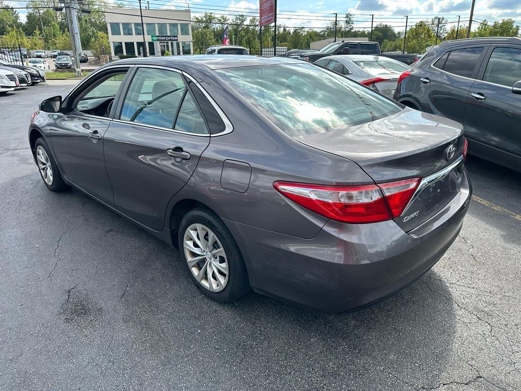 Toyota Camry SE 2015