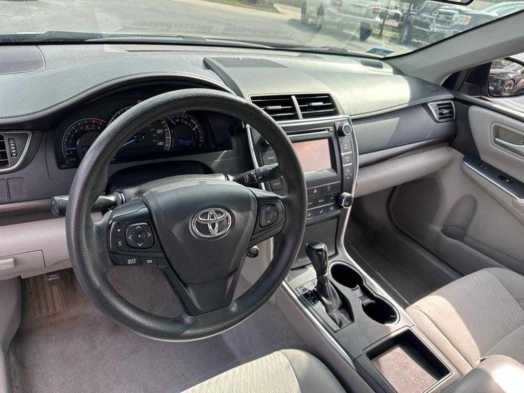 Toyota Camry SE 2015