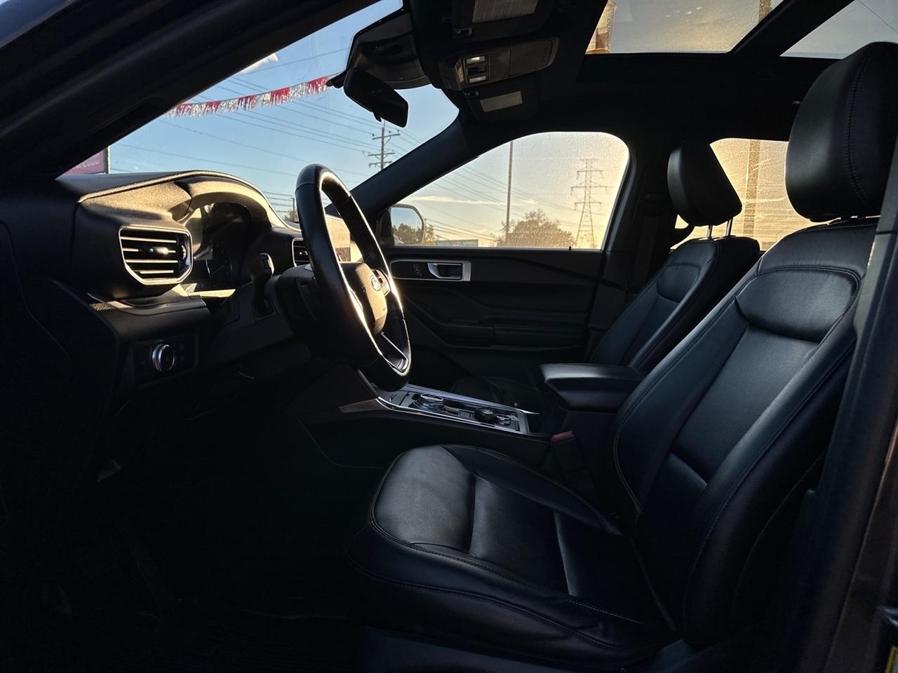 Ford Explorer XLT AWD 2020