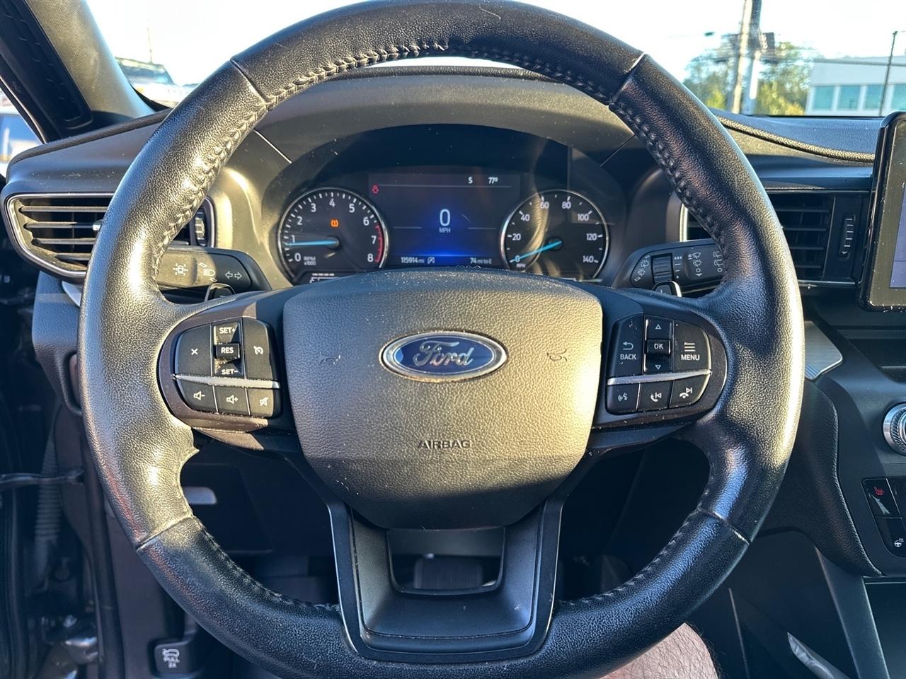 Ford Explorer XLT AWD 2020