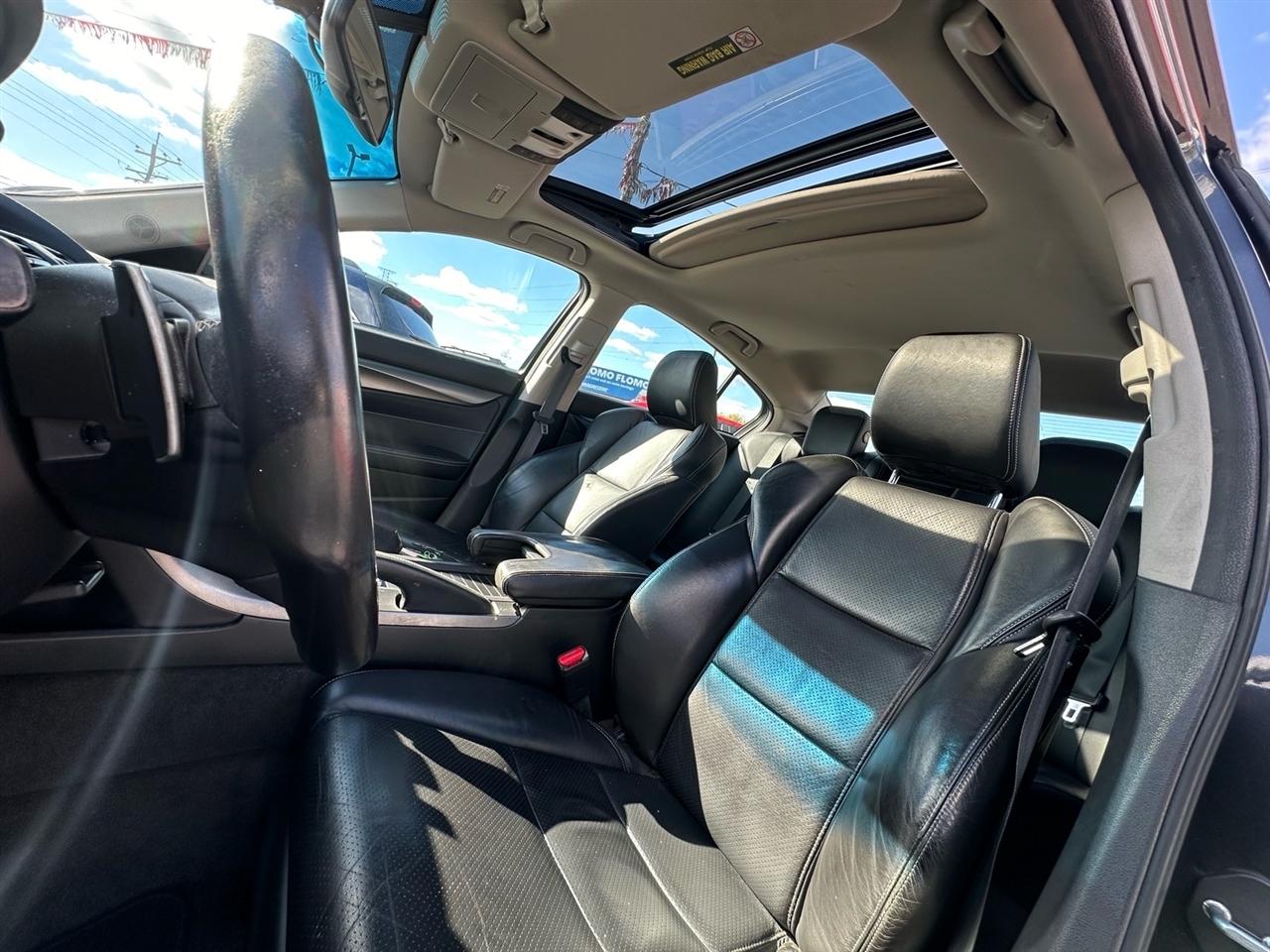 Acura TL 6-Speed AT SH-AWD with Tech Package and HPT 2012