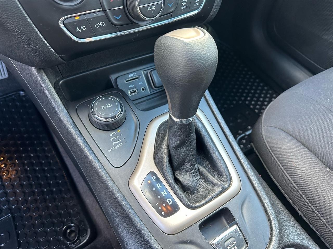 Jeep Cherokee Latitude 4WD 2017