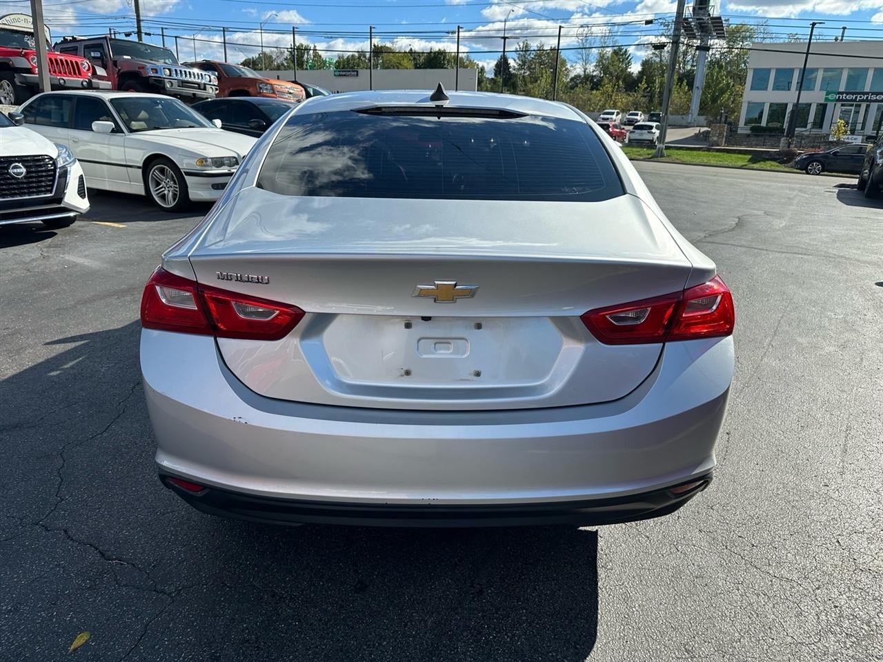 Chevrolet Malibu LS 2021