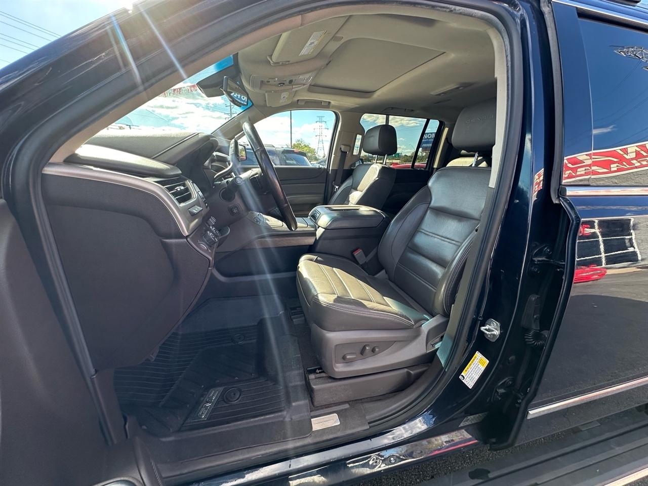 GMC Yukon XL Denali 4WD 2020