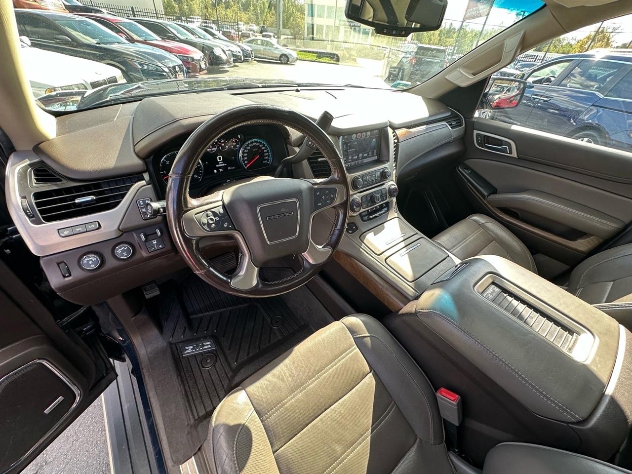 GMC Yukon XL Denali 4WD 2020