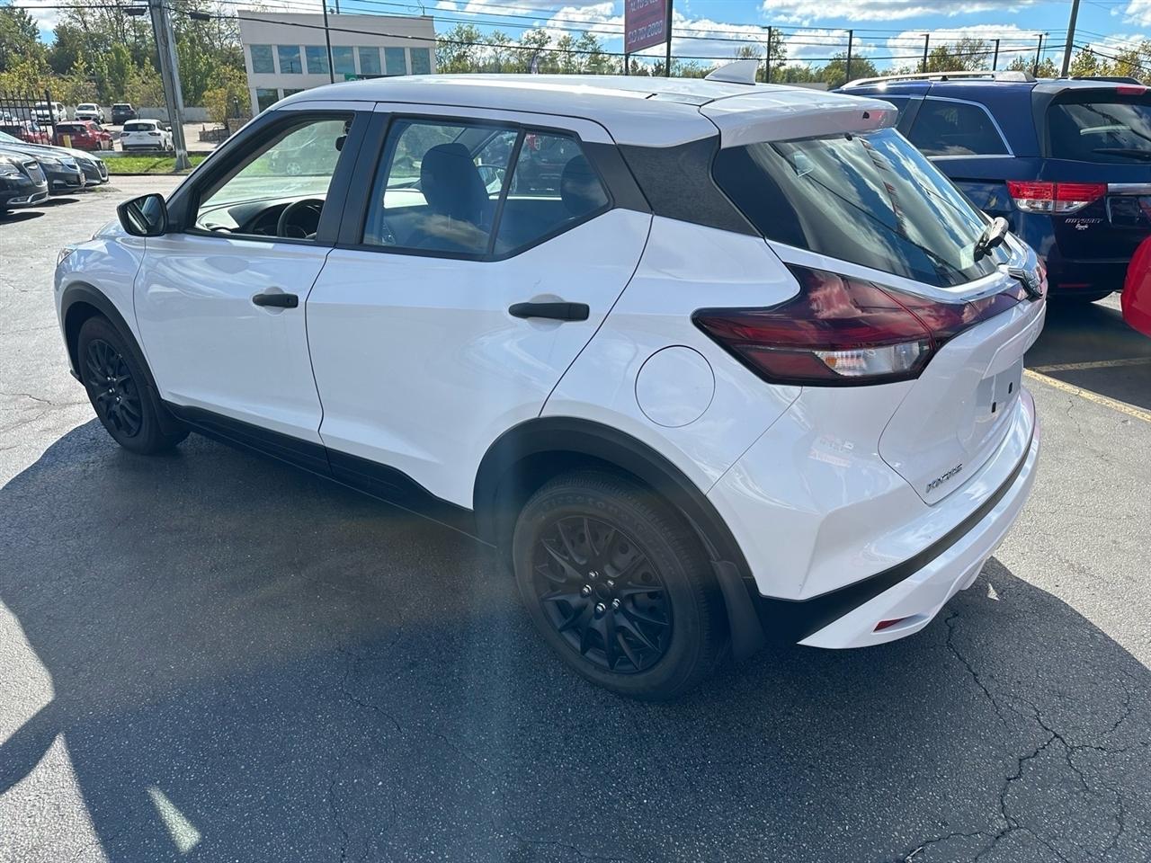 Nissan Kicks S 2024