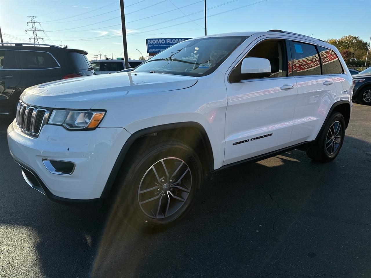 Jeep Grand Cherokee Laredo 2WD 2018