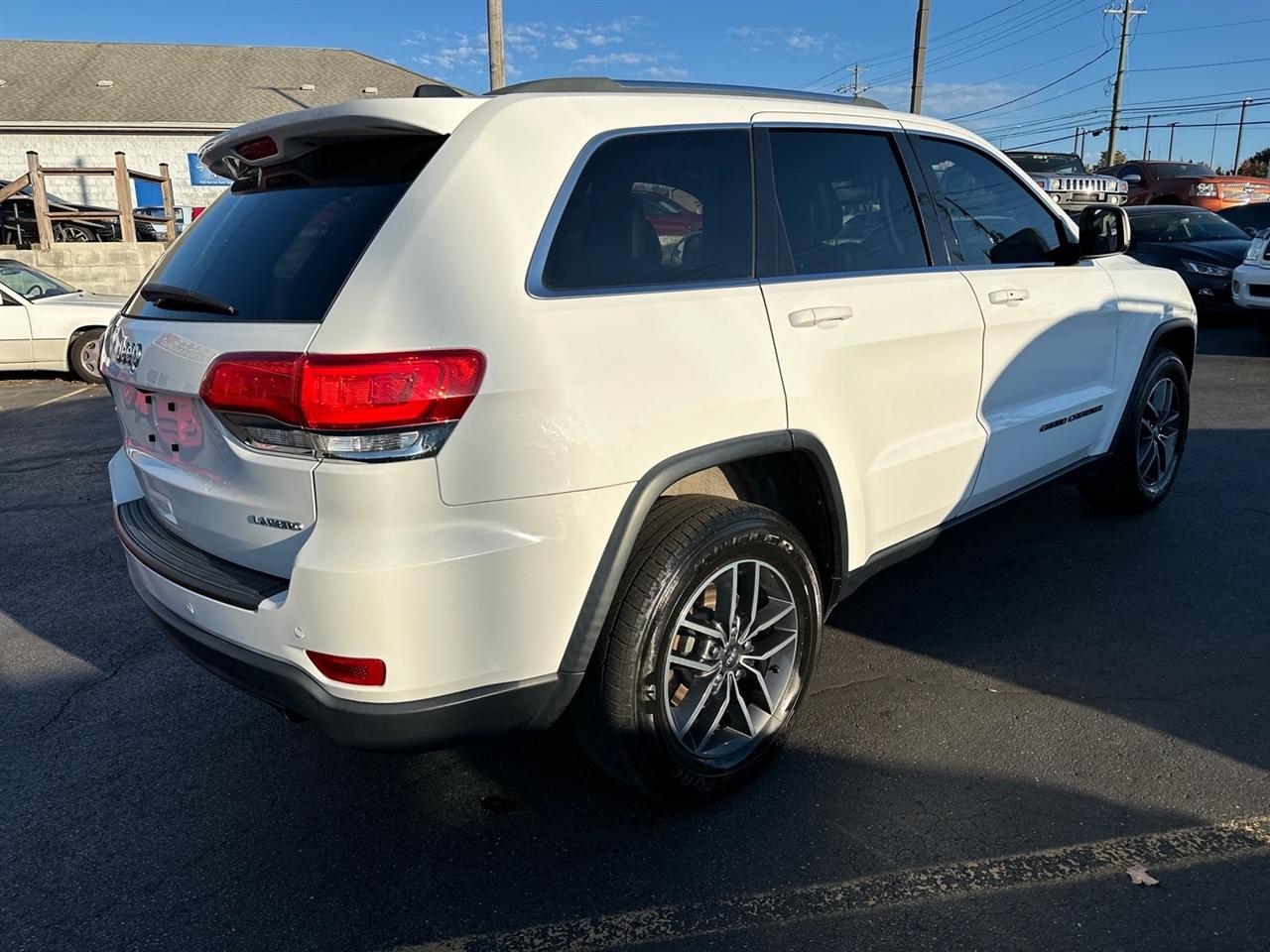 Jeep Grand Cherokee Laredo 2WD 2018