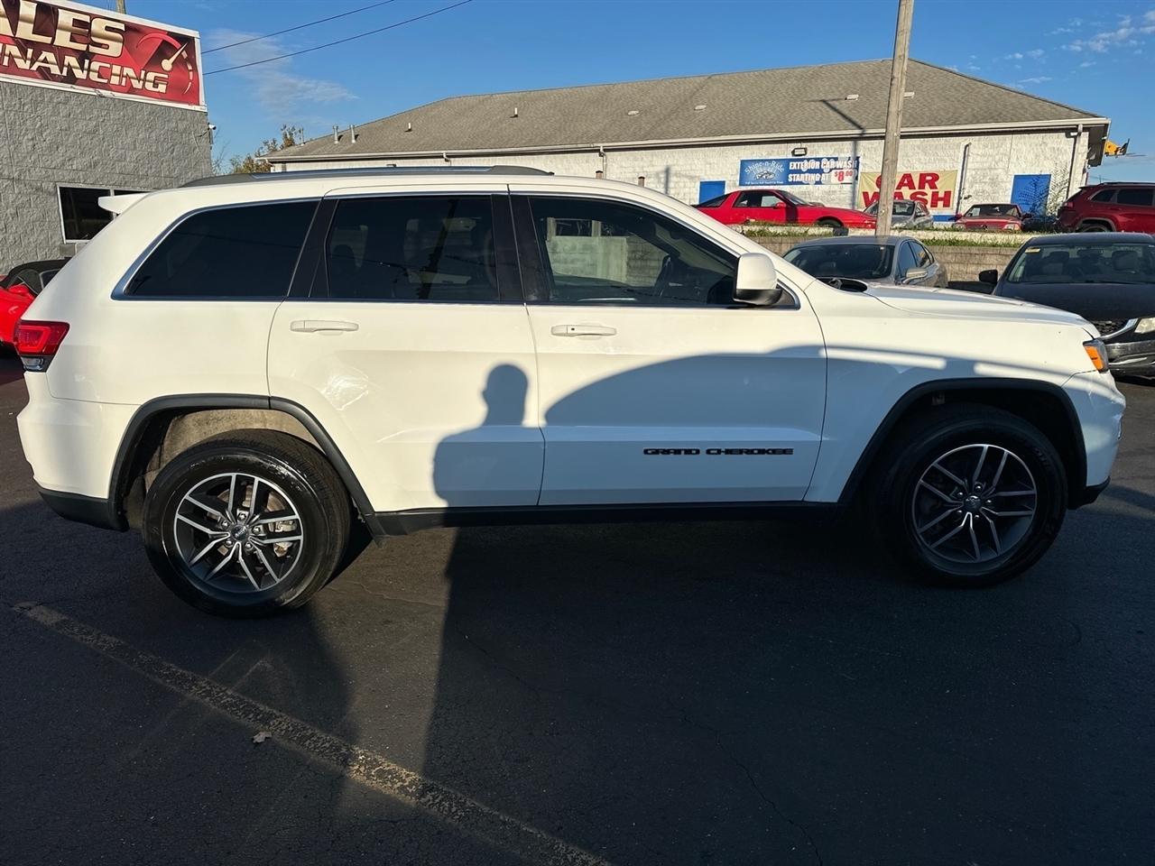 Jeep Grand Cherokee Laredo 2WD 2018