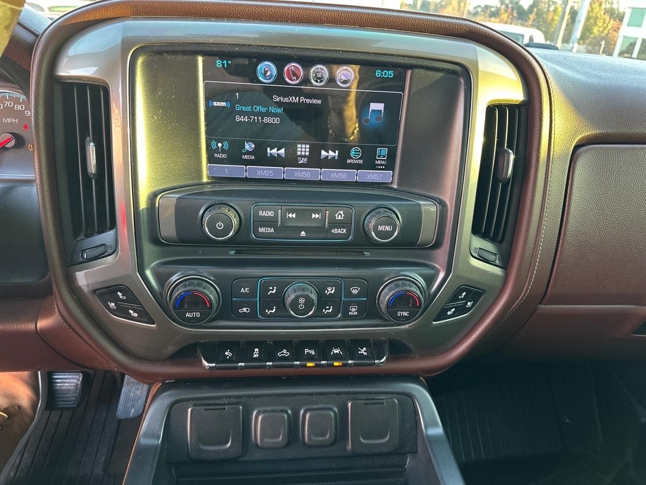 Chevrolet Silverado 1500 High Country Crew Cab Short Box 4WD 2017