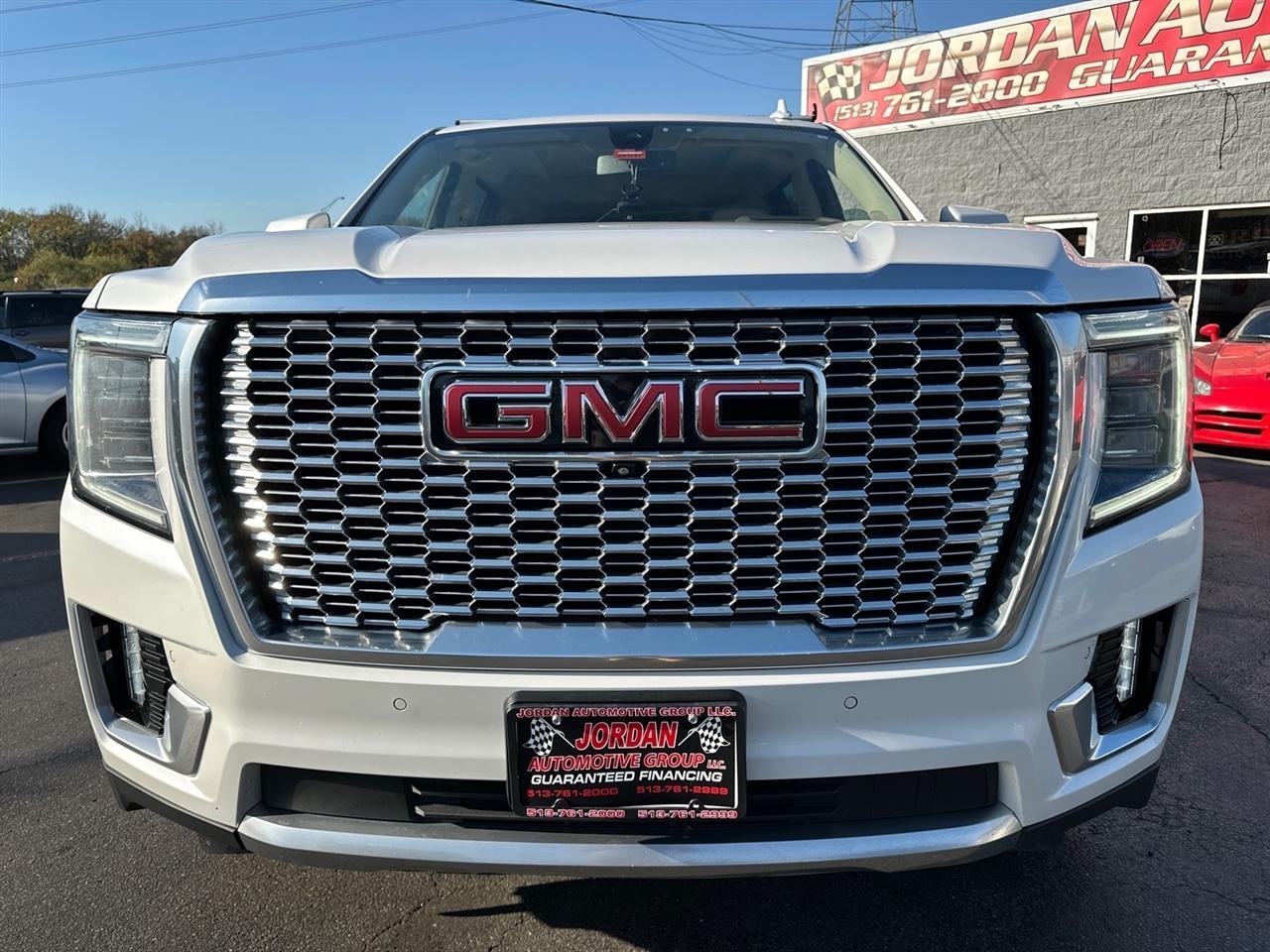 GMC Yukon XL Denali 4WD 2021