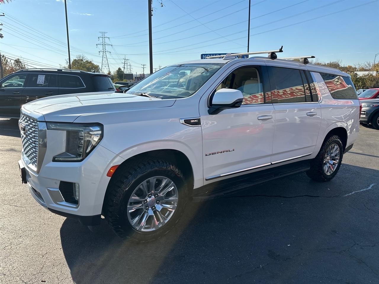GMC Yukon XL Denali 4WD 2021