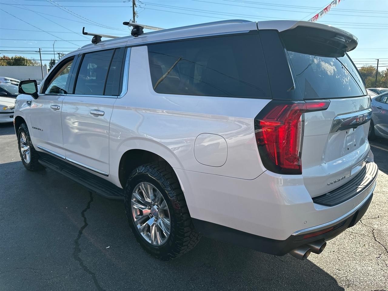 GMC Yukon XL Denali 4WD 2021