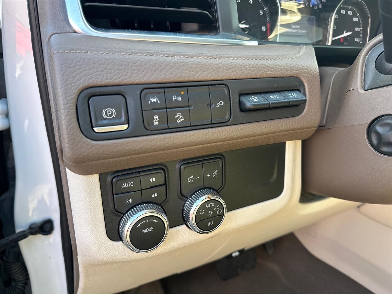 GMC Yukon XL Denali 4WD 2021