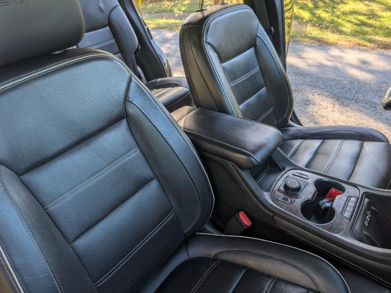 GMC Acadia Denali AWD 2020