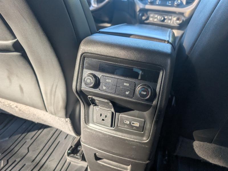 GMC Acadia Denali AWD 2020