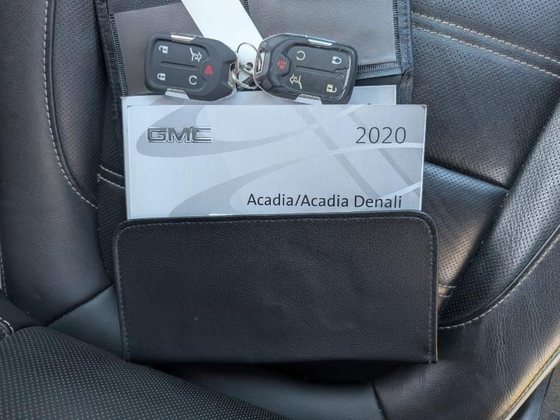 GMC Acadia Denali AWD 2020