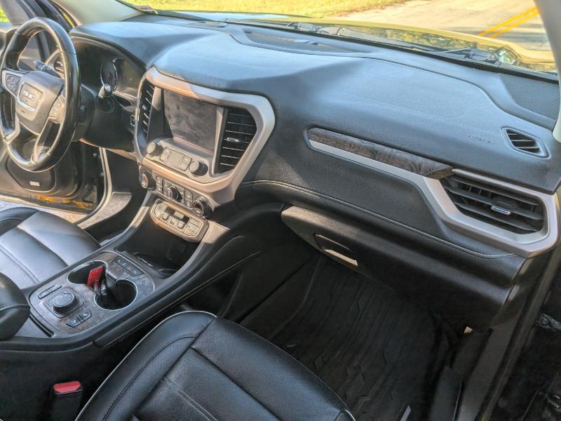 GMC Acadia Denali AWD 2020