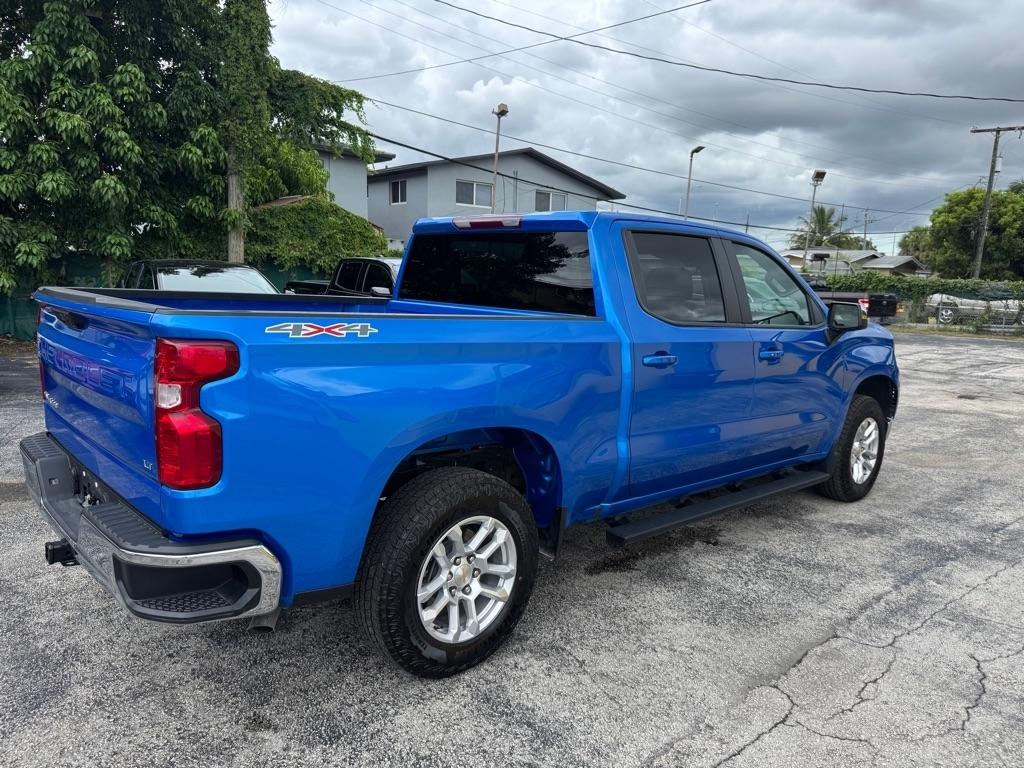 2025 Chevrolet Silverado 1500 LT - Photo 11