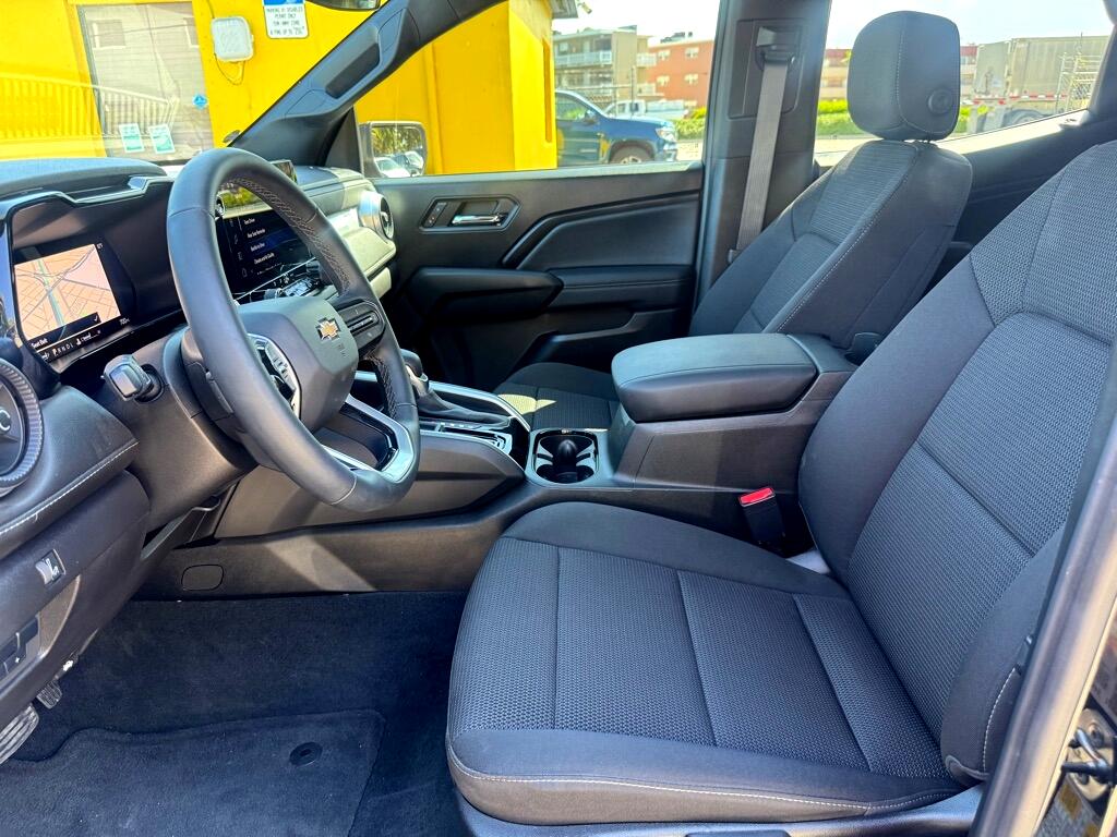 Chevrolet Colorado LT Crew Cab 2WD 2024