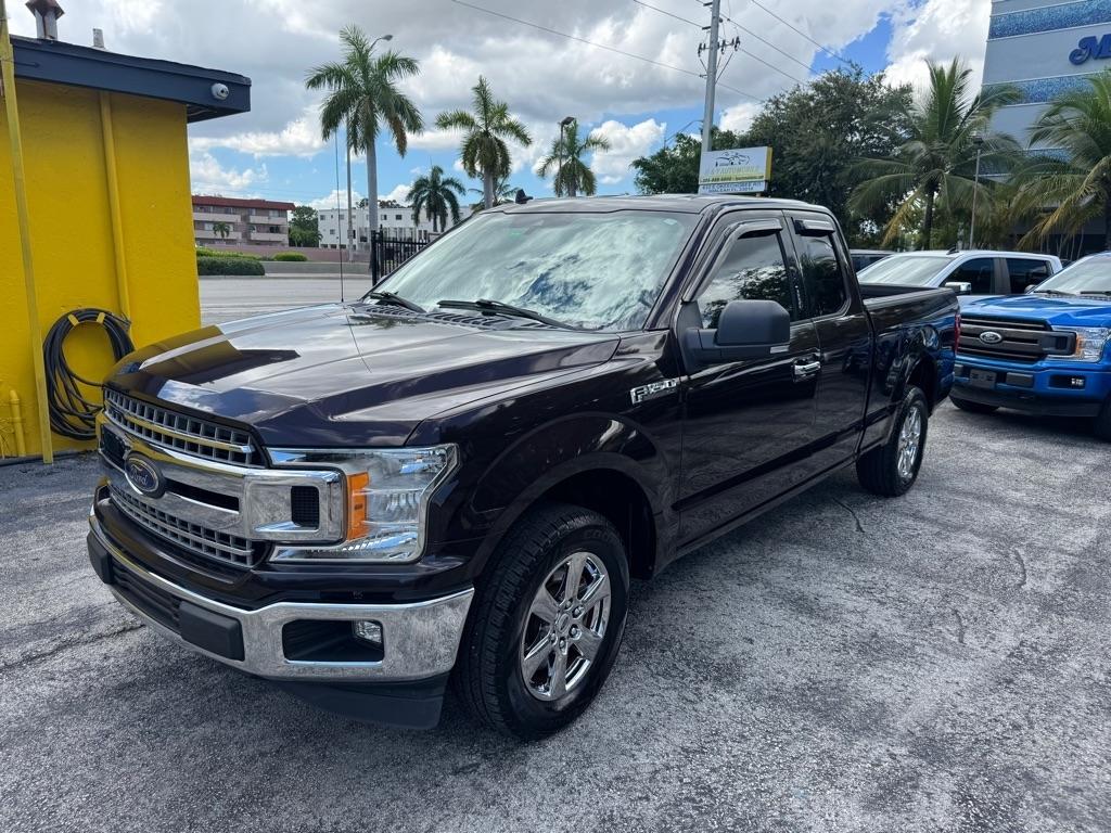 2019 Ford F-150 XLT - Photo 2
