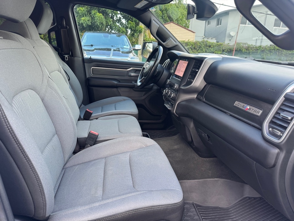 RAM 1500 Big Horn Quad Cab 2WD 2022