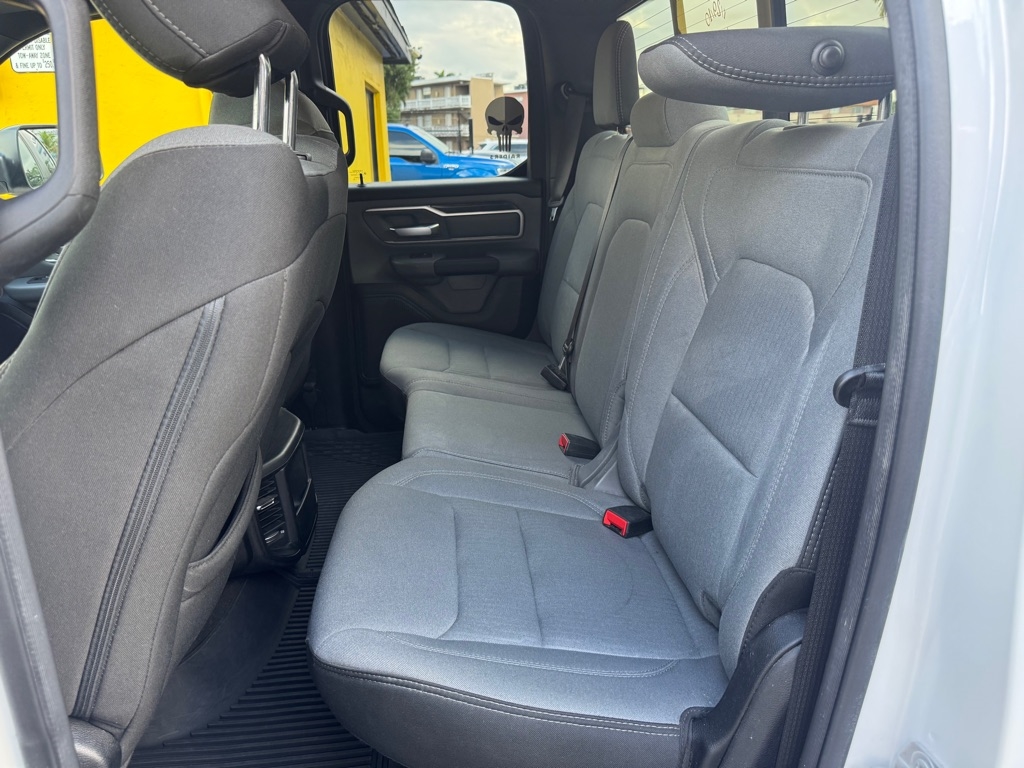 RAM 1500 Big Horn Quad Cab 2WD 2022