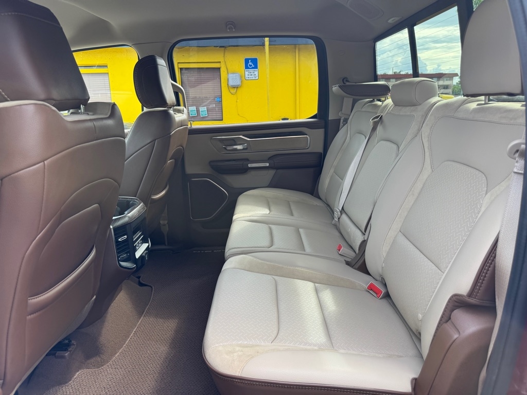 RAM 1500 Laramie Crew Cab SWB 4WD 2019